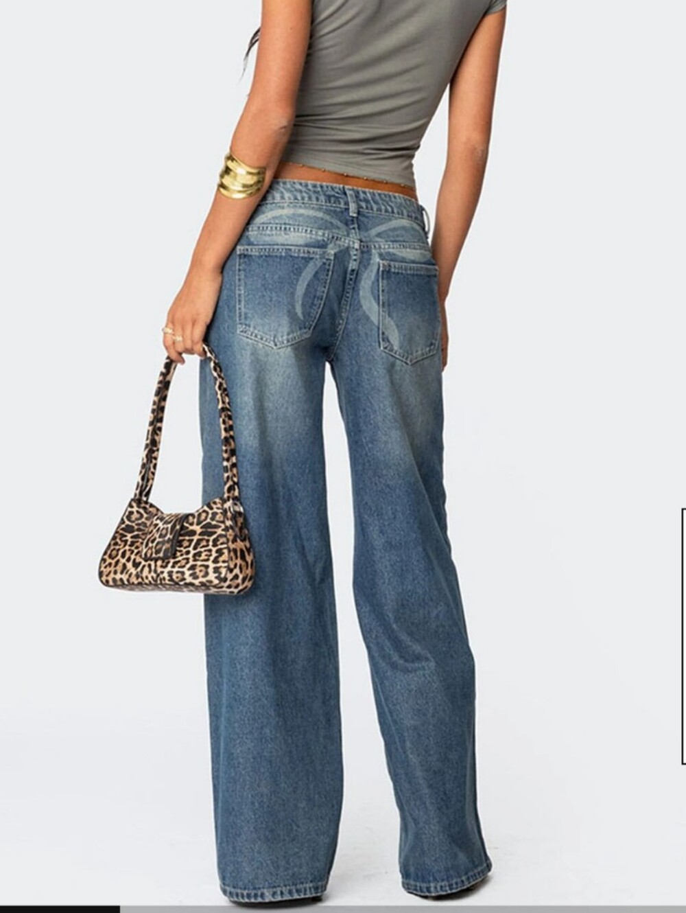 Edikted Vyxen Vintage Washed Low Rise Jeans Size Small